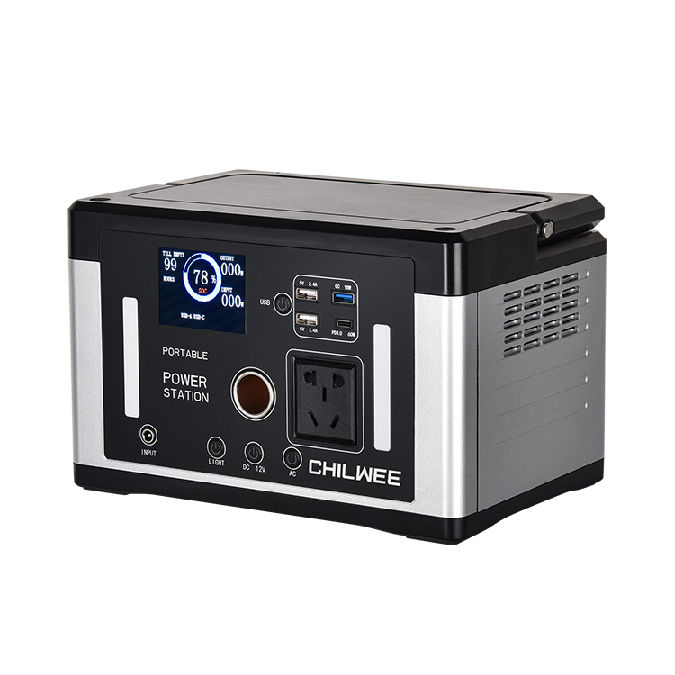 700W Smart Portable Power Station Para sa Pag-charge ng Ilaw